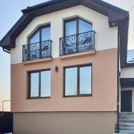 Apartment Sweethome 1 Free Parking Uzhhorod Luaran gambar