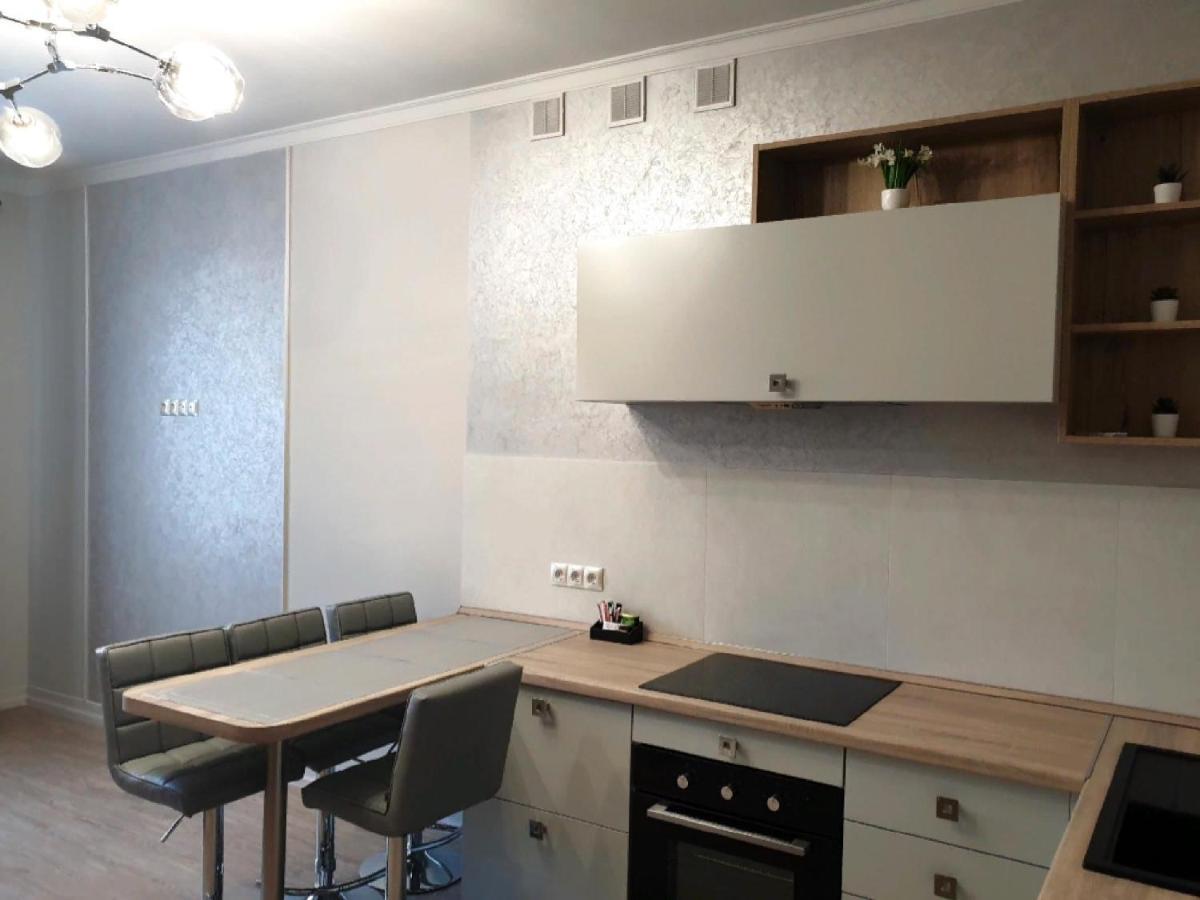 Apartment Sweethome 1 Free Parking Uzhhorod Luaran gambar