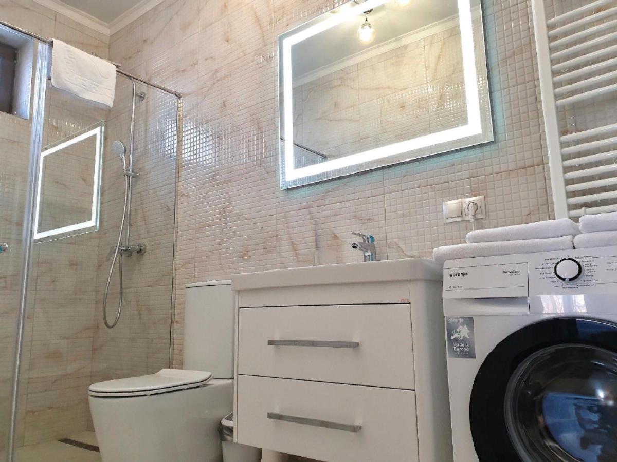 Apartment Sweethome 1 Free Parking Uzhhorod Luaran gambar