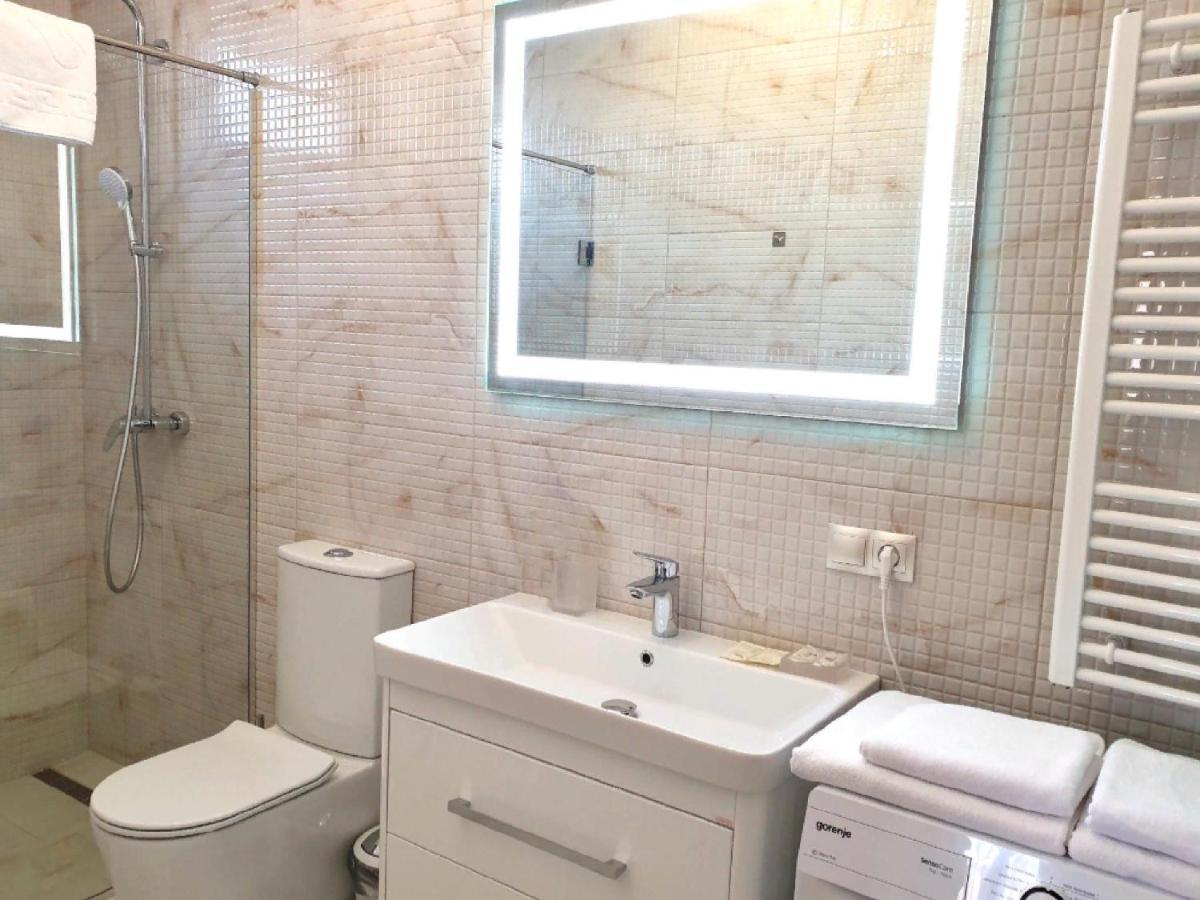 Apartment Sweethome 1 Free Parking Uzhhorod Luaran gambar